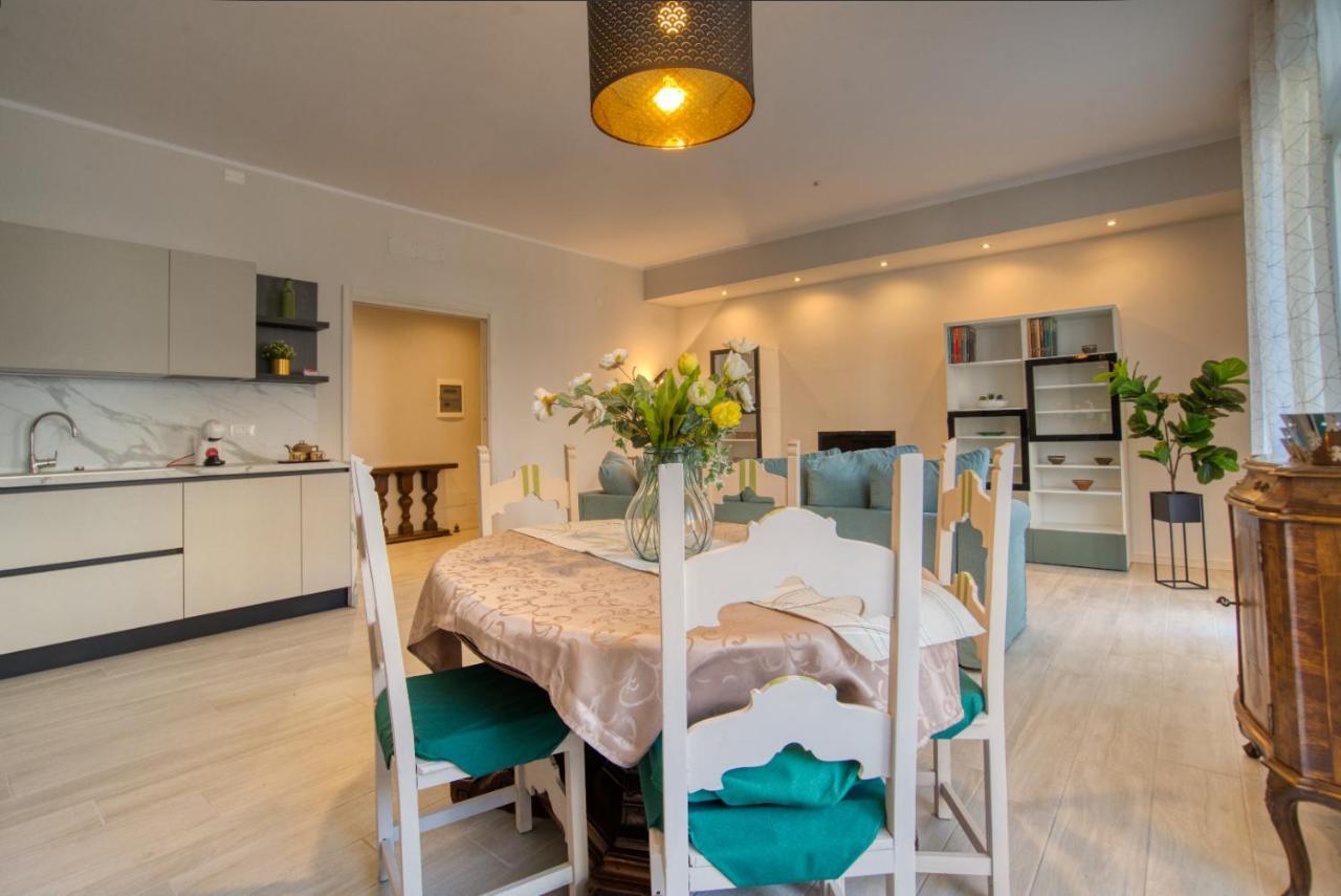 Caseospitali - Casa Janas, Elegante Trilocale Per 5 In Zona Centrale ミラノ エクステリア 写真