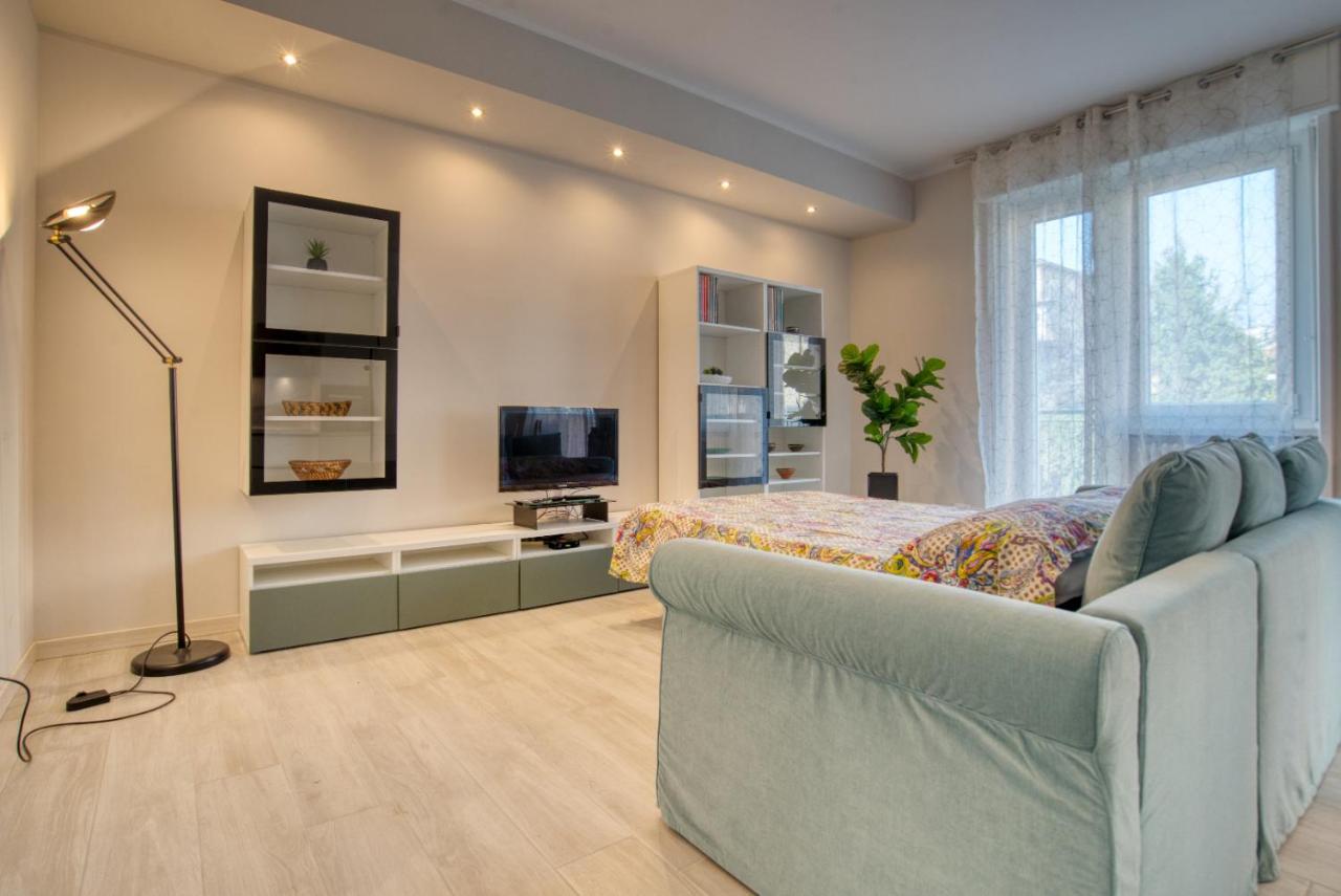 Caseospitali - Casa Janas, Elegante Trilocale Per 5 In Zona Centrale ミラノ エクステリア 写真